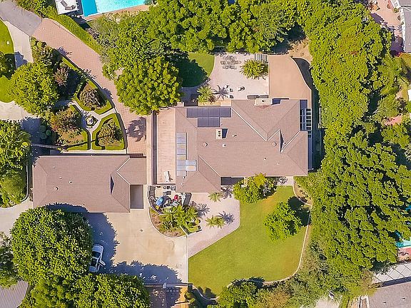 4th image of 8404 La Sierra Ave