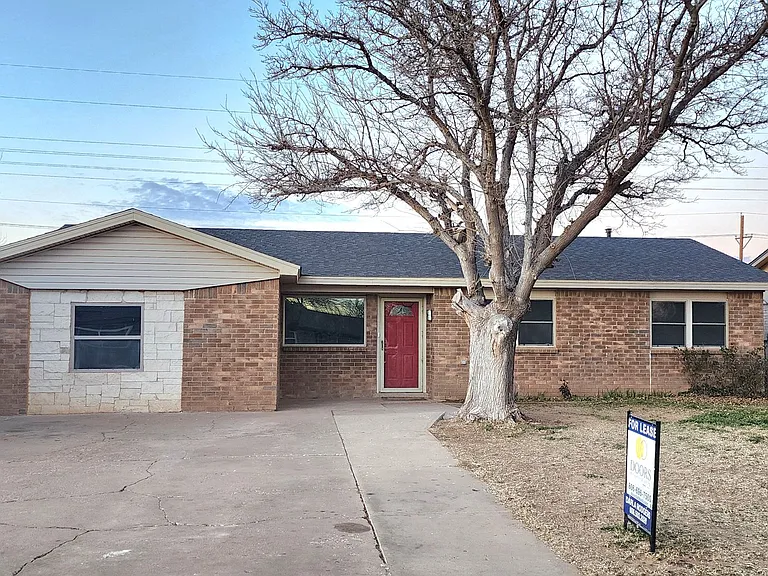 4530 Marshall St — Photo 1