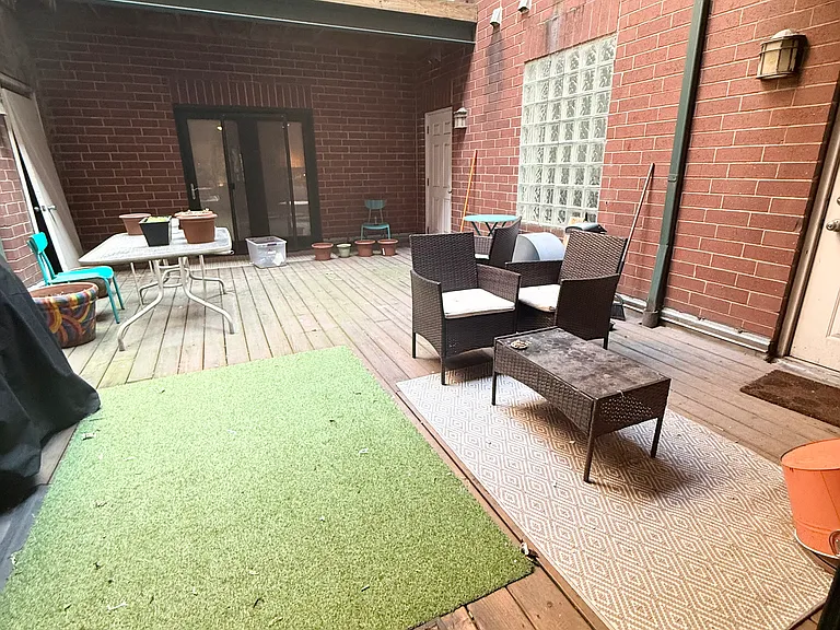 3343 N Clark St #2 — Photo 6