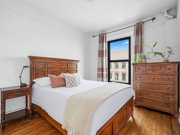3rd image of 418 Central Park W APT 54