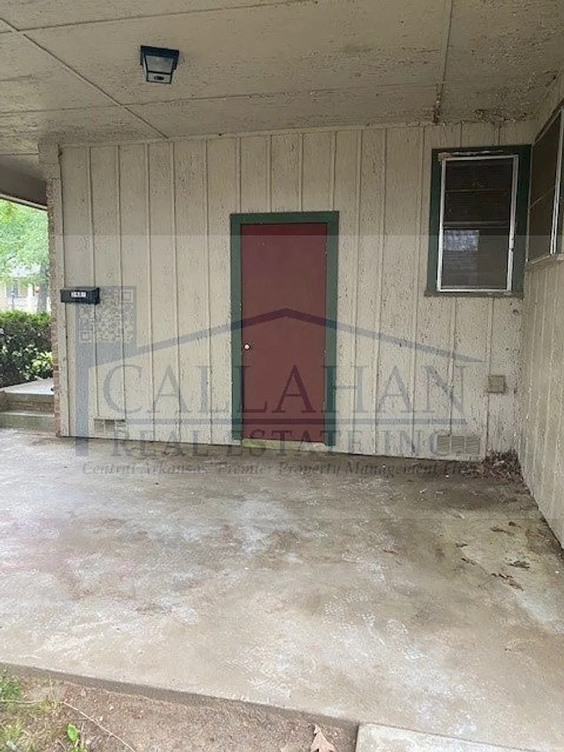 Mid Town 2 Bedroom — Photo 2