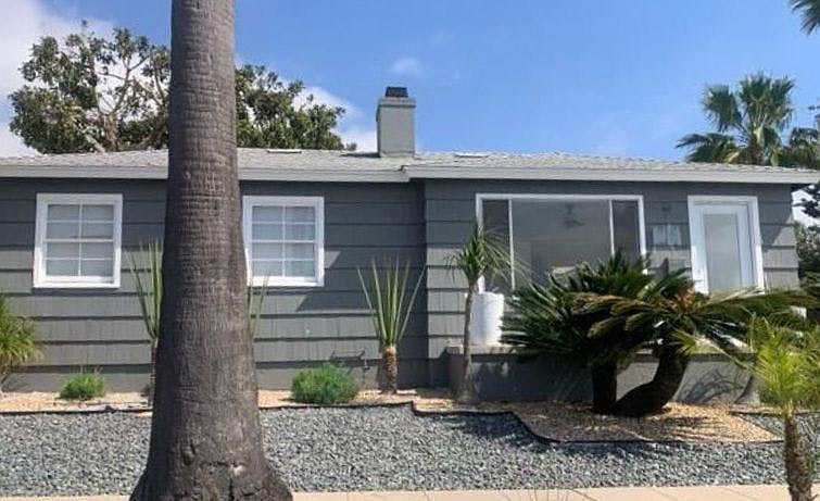 1st image of 3403 Riviera Dr