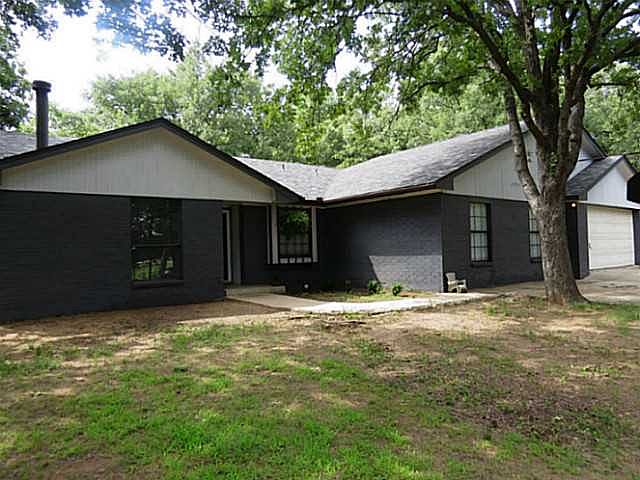 1st image of 122 Tracye Dr