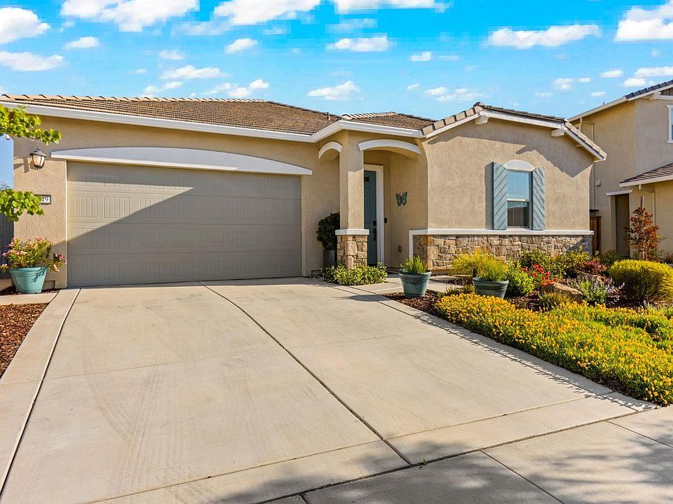 1st image of 5049 Forestdale Way