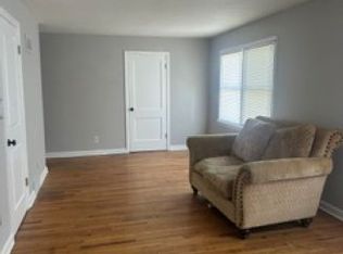 325 E Locust St #1, Davenport, IA 52803