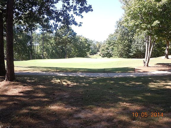 2nd image of 305 Woodlander Dr