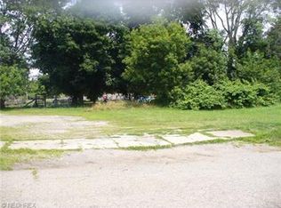 10TH Stratham Cir NW, Canton, OH 44704