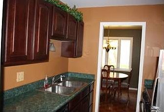4th image of 1101 Canterbury Ct