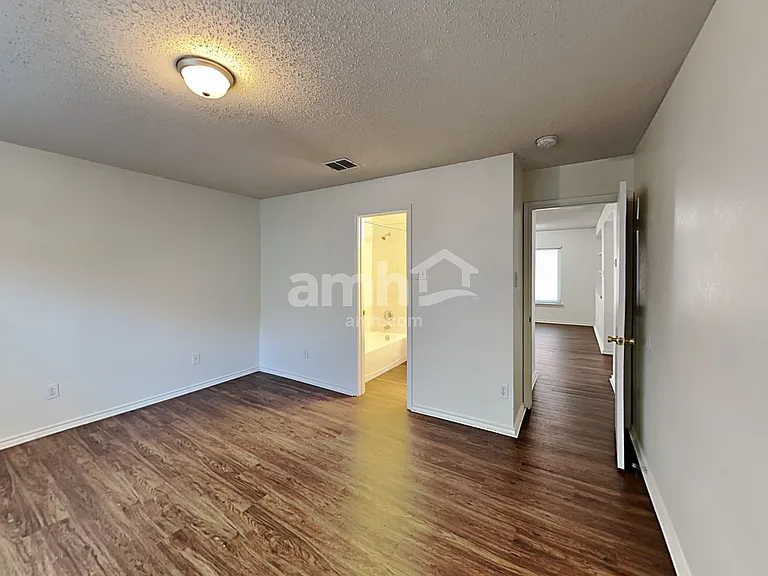10109 Chapel Glen Ter — Photo 9