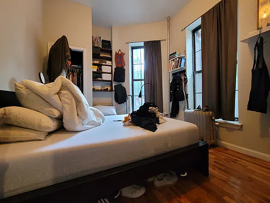Rented by Lodger Corp | media 7