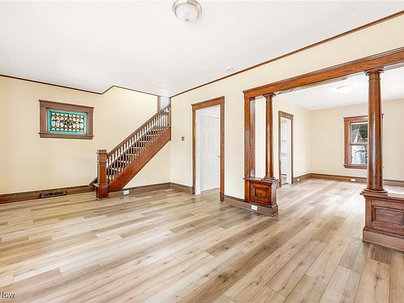 4th image of 3921 W 21st St