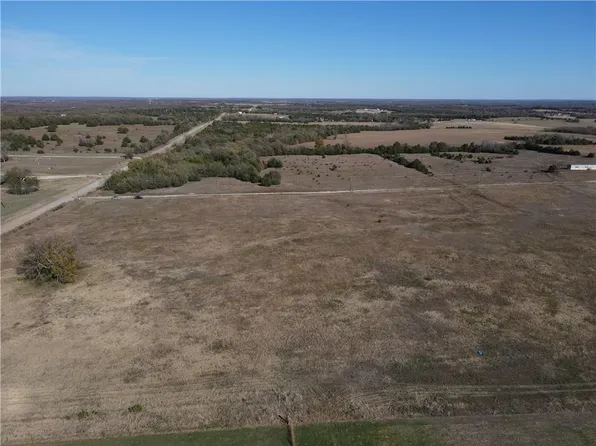 3 Victory Ln, Prague, OK 74864