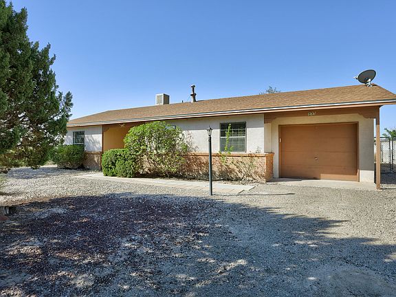 2nd image of 835 Ivory Rd SE