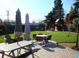 1418 Maddux Dr, Redwood City, CA 94061