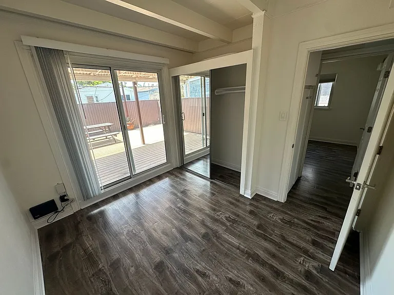128 Montreal St — Photo 12