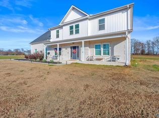 15100 York Ln, Athens, AL 35611