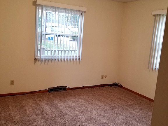 5th image of 2978 Traymore Dr