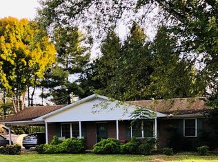 310 Valley Dr, Livingston, TN 38570