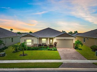 1253 Great Belt Cir, Melbourne, FL 32940