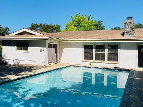 5th image of 8637 Mountain Crest Dr
