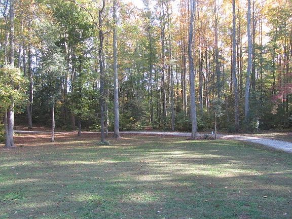 4th image of 8594 Twin Poplar Ln