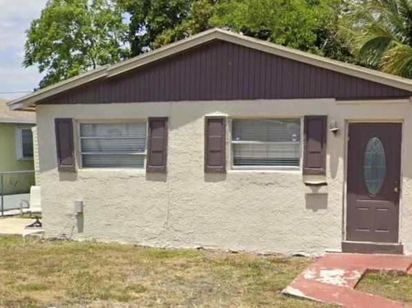 517 SW 10th St, Delray Beach, FL 33444