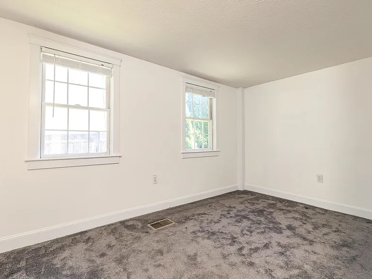 273 Maplewood Ave #1 — Photo 15