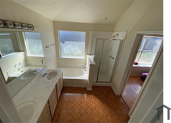 3rd image of 2018 Shepherds Glen Ln