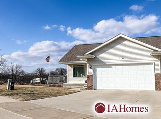 3101 Blackberry Cir SW, Cedar Rapids, IA 52404