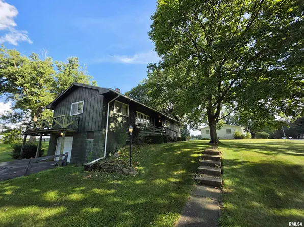 395 S Gilson St, Knoxville, IL 61448