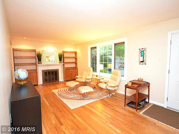 2nd image of 5218 Pommeroy Dr