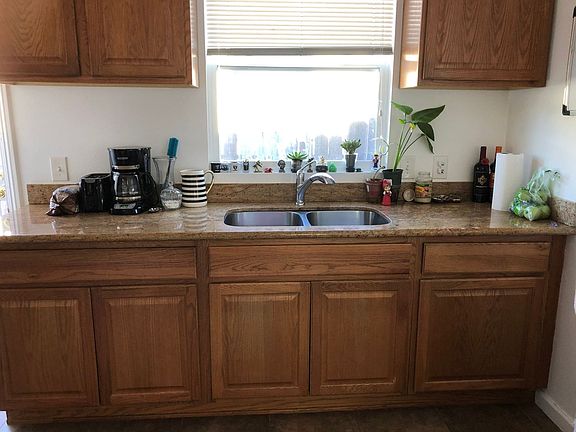 4th image of 41 Mosswood Ave