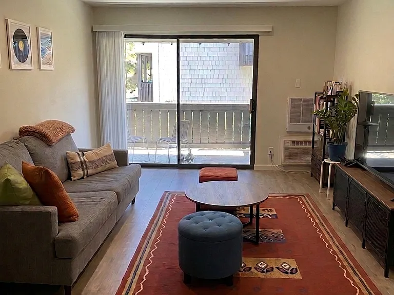 1431 Marchbanks Dr #4 — Photo 5