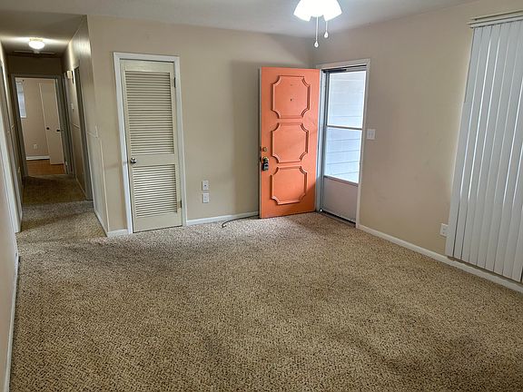 5th image of 626 Mayflower Ave