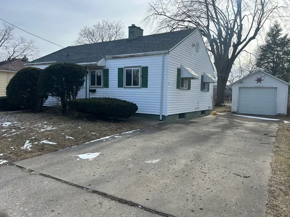 440 Pombrook Dr, Princeton, IL 61356