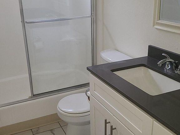 4th image of 909 Westbourne Dr APT 113