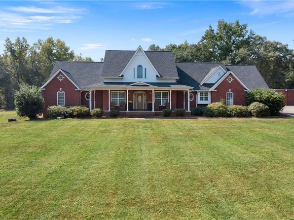 1211 Bellview Rd, Rockmart, GA 30153