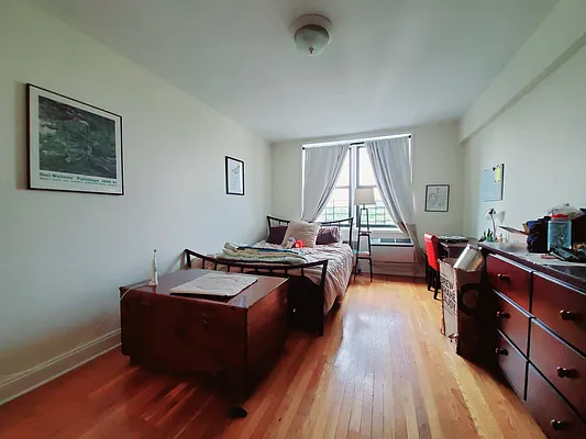 Rented by New York Dwellings LLC | media 13