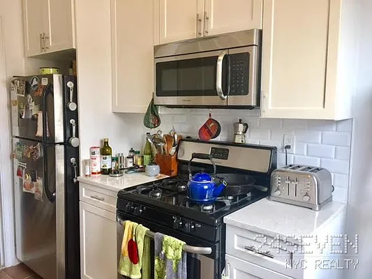 Rented by 24 7 NYC Realty Inc. | media 54