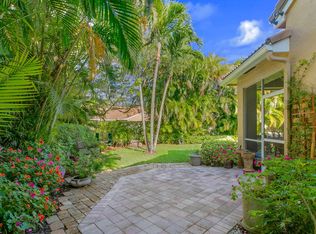 4667 Carlton Golf Dr, Lake Worth, FL 33449