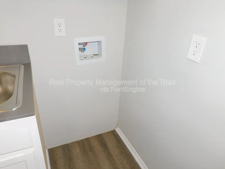 4216 Parker St #C — Photo 11