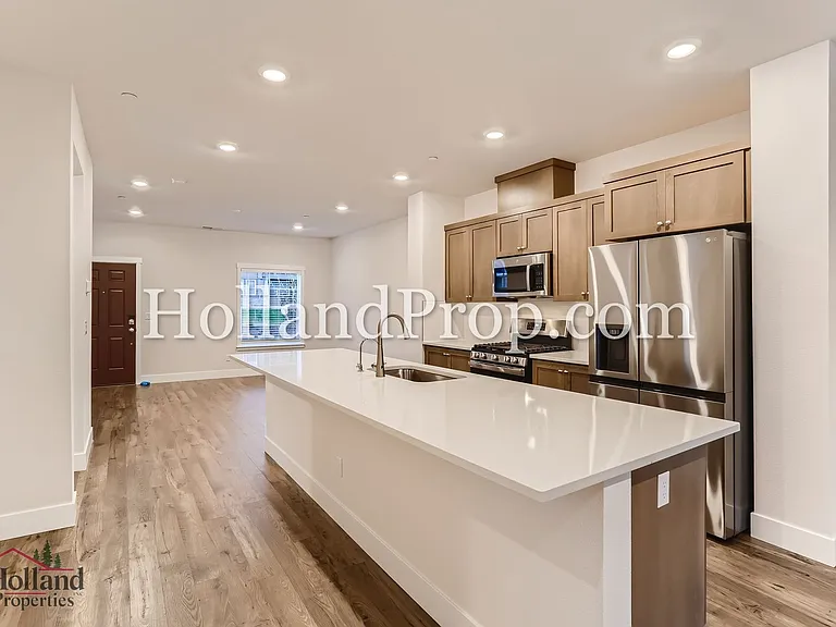 15974 NW Hosmer Ln — Photo 8