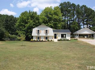 65 Rolling Acres Rd, Youngsville, NC 27596