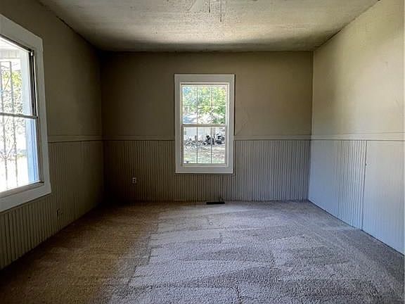 5th image of 1835 Arkray St
