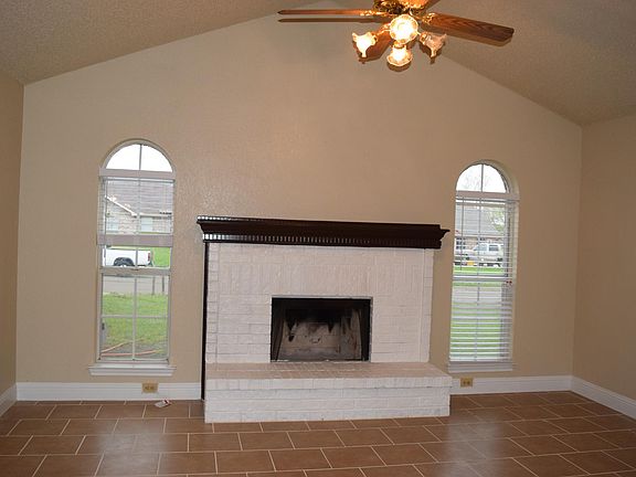 2nd image of 1504 Prentice St