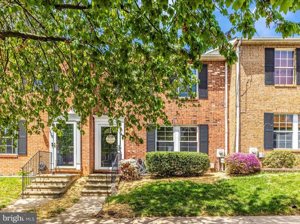 1418 Village Oaks Ct, Mount Airy, MD 21771