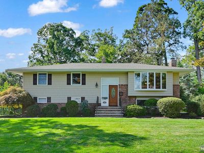 14 Sturms Pl, Park Ridge, NJ, 07656