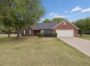 25 Starview Dr, Malakoff, TX 75148