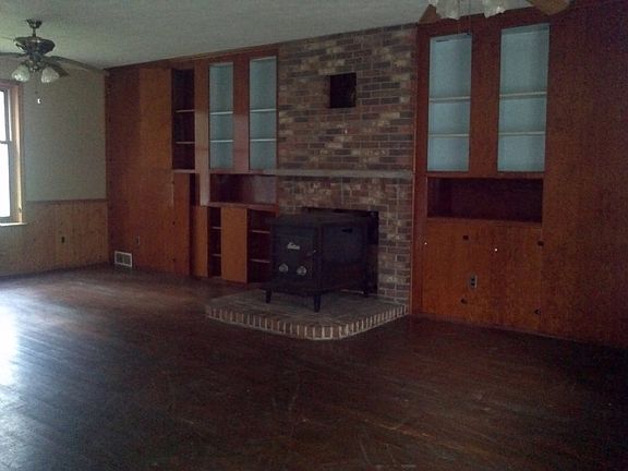 3rd image of 819 Township Road 208