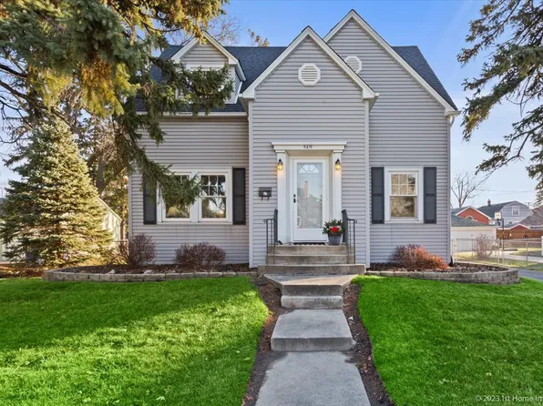 9419 S Clifton Park Ave, Evergreen Park, IL 60805